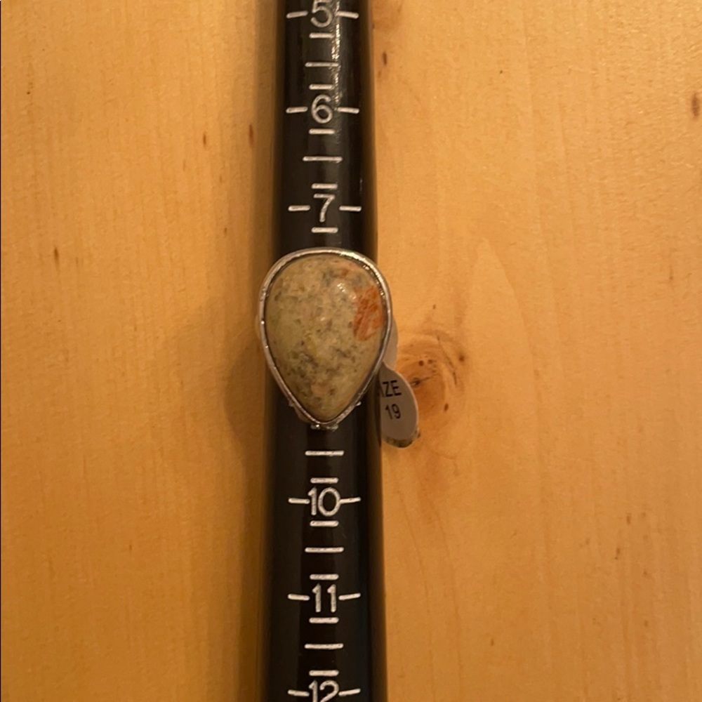 Gem stone ring